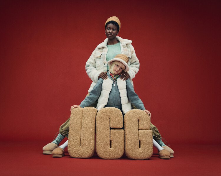 UGG Holiday - Wolfe + Von