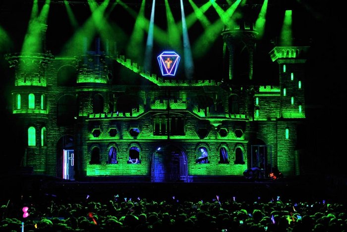 LADY GAGA - BORN THIS WAY BALL