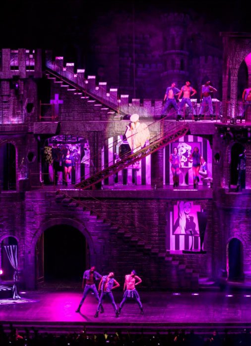 LADY GAGA - BORN THIS WAY BALL