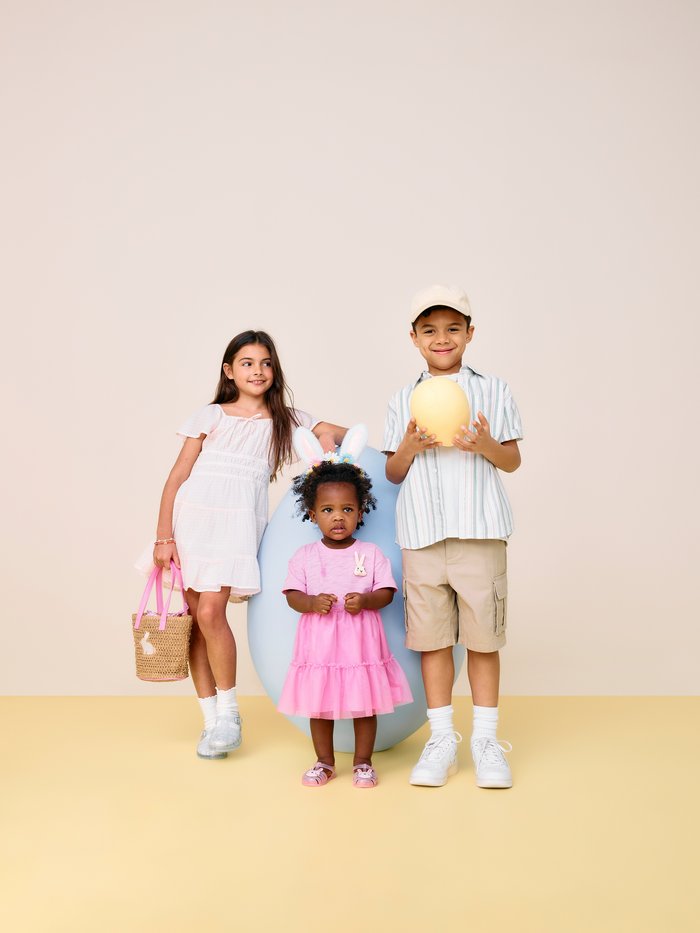 Old Navy - Amy Troost