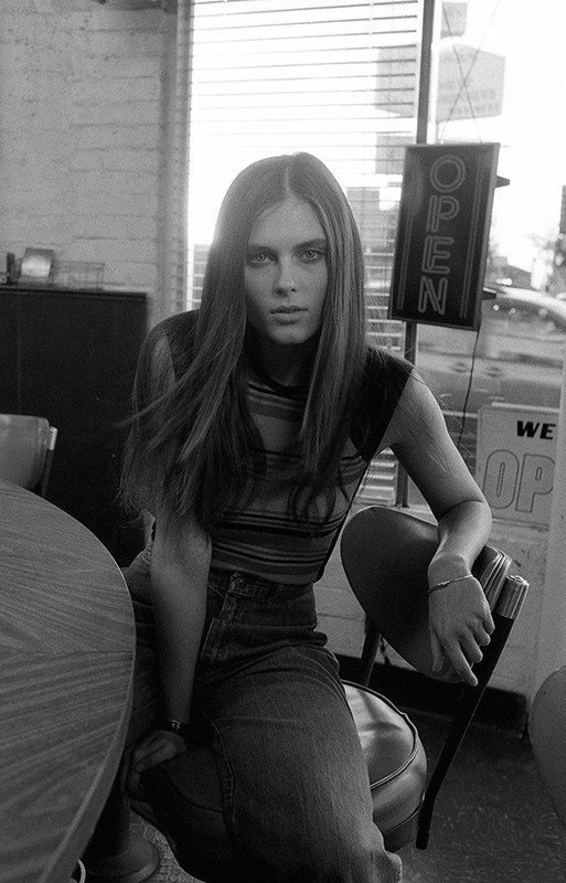 Violet Book - Ami Sioux