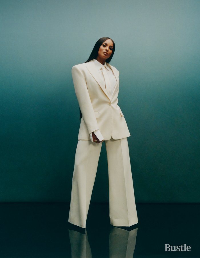 Bustle x Ciara - Emmanuel Monsalve 