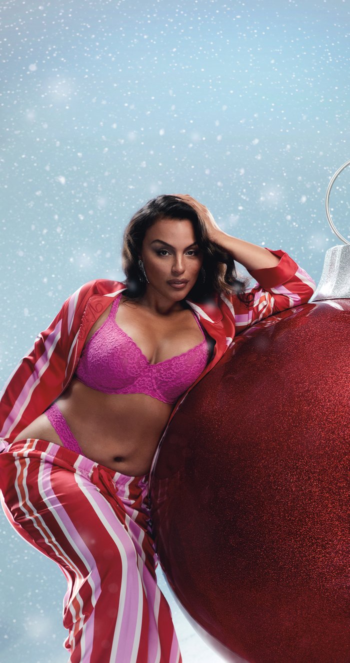 VICTORIA'S SECRET - CARLJIN JACOBS