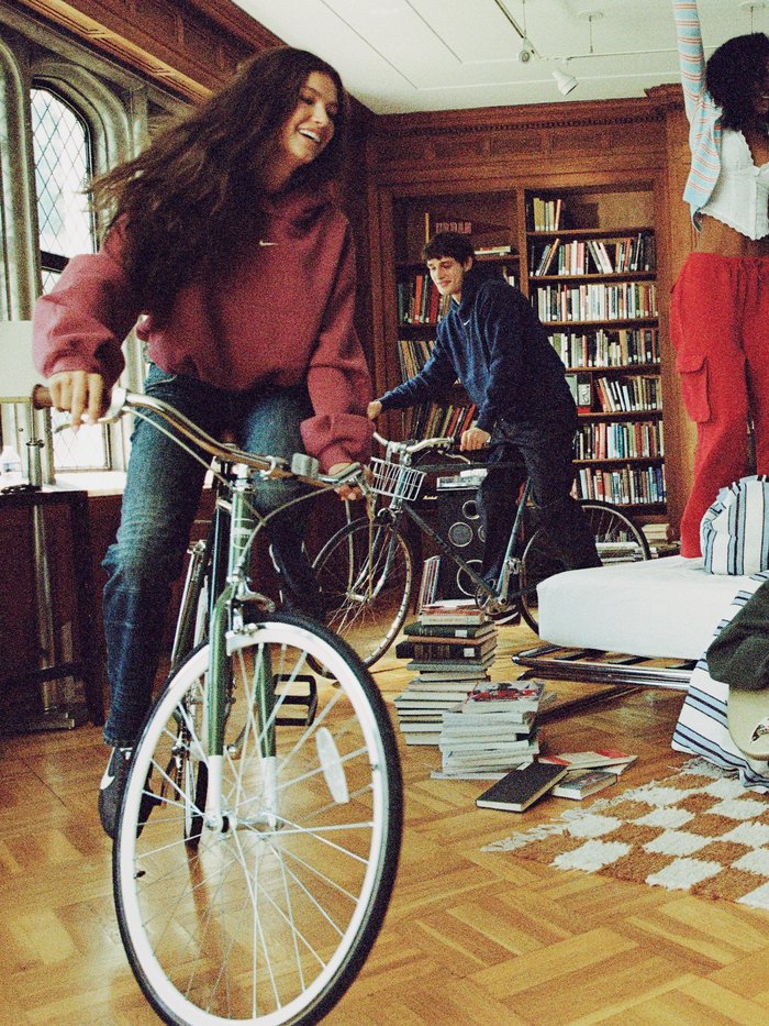Urban Outfitters 
