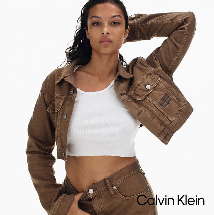 Calvin Klein - Amy Troost