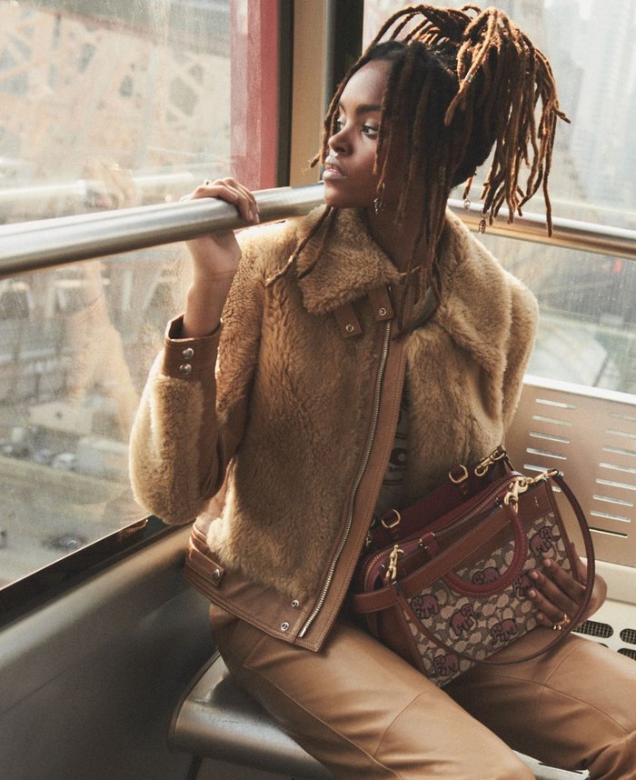 elle x coach - Zackery Michael