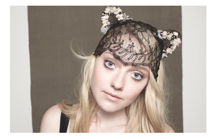 INSTYLE UK FT. DAKOTA FANNING - KAREN COLLINS