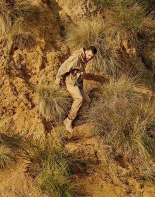 FLAUNT MAGAZINE X JUSTICE SMITH 